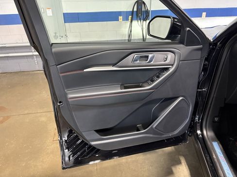 New 2026 Ford Explorer ST-Line image 21