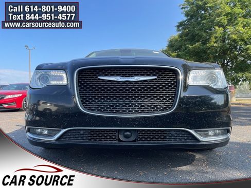 Used 2017 Chrysler 300 C w/ Safetytec Plus Group image 8