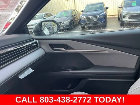 Used 2026 Toyota Camry SE FWD image 29