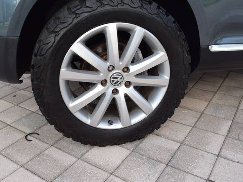 Used 2004 Volkswagen Touareg V10 TDI AWD/4WD image 85