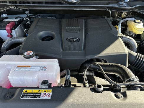 Used 2025 Toyota Tundra Platinum image 15