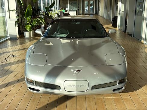 Used 2003 Chevrolet Corvette Z06 w/ Memory Package, 3 Drivers RWD image 5