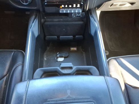 Used 2022 RAM 1500 Limited image 17