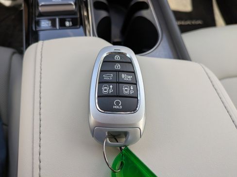 Used 2022 Hyundai Sonata Limited FWD image 32