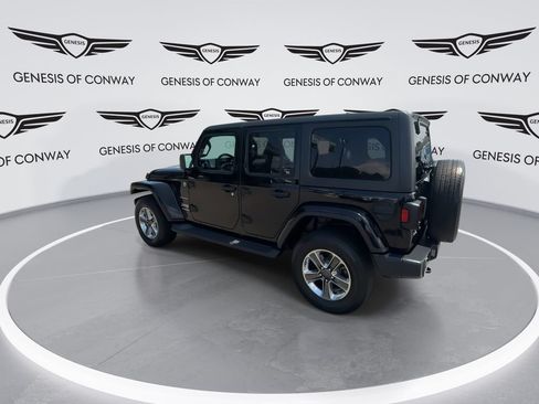 Used 2020 Jeep Wrangler Unlimited Sahara AWD/4WD image 5