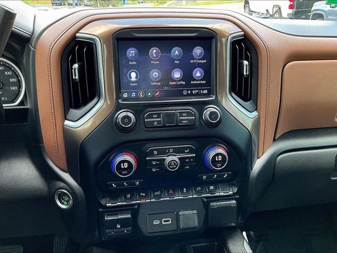 Used 2022 Chevrolet Silverado 3500 High Country w/ Technology Package image 6