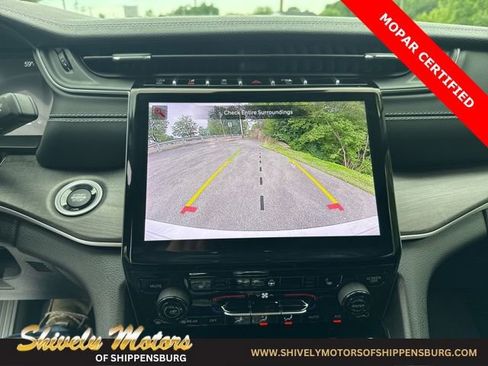 Used 2024 Jeep Grand Cherokee Limited w/ Trailer Tow Package image 17