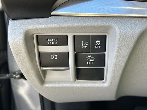 Certified 2018 Acura MDX SH-AWD w/ Technology Package image 30