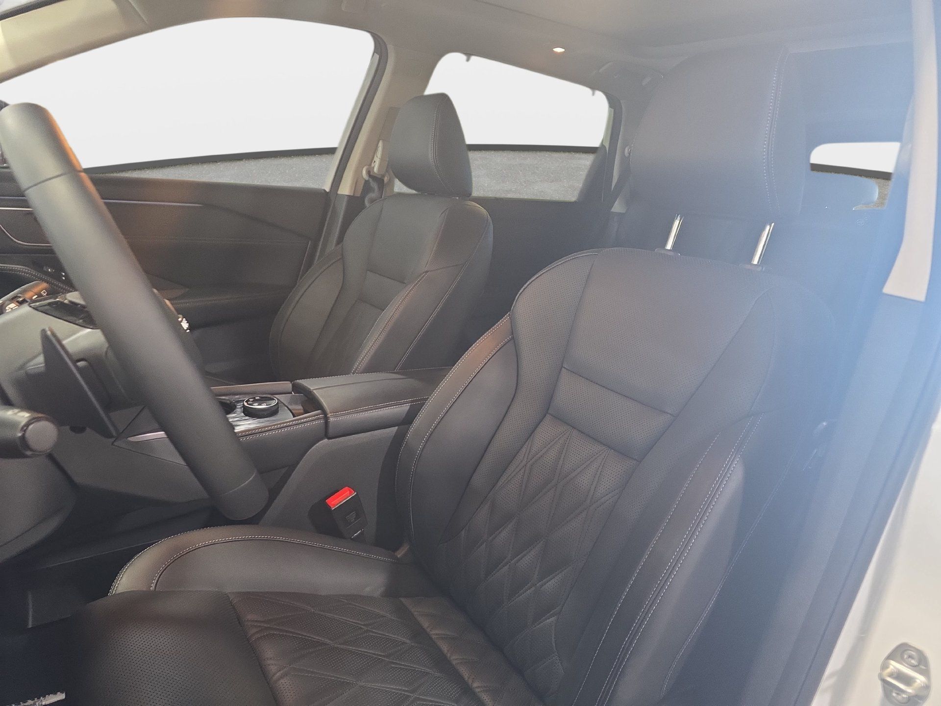 Used 2026 Nissan Rogue Platinum w/ Platinum Premium Package AWD/4WD image 15