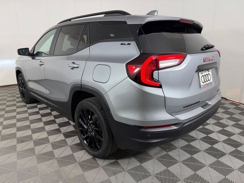 Used 2023 GMC Terrain SLE w/ Driver Convenience Package AWD/4WD image 3