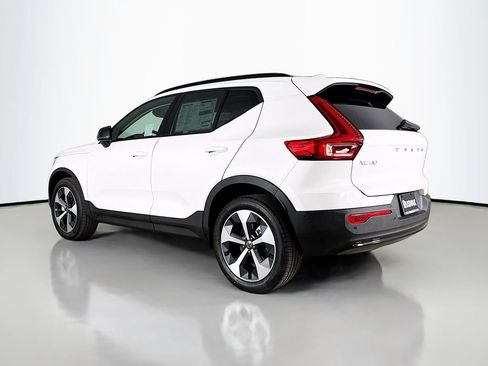 Certified 2026 Volvo XC40 B5 Plus w/ Protection Package Premier AWD/4WD image 5