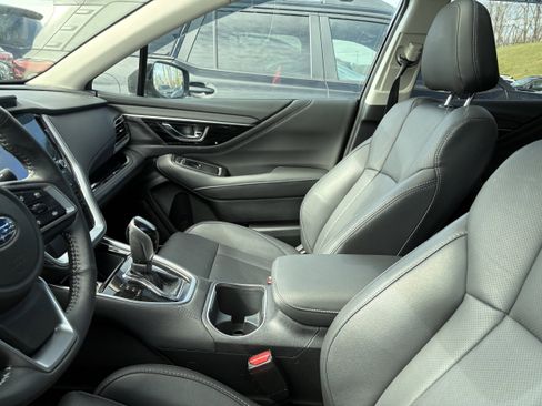 Used 2025 Subaru Outback Limited w/ Popular Package #2 image 8