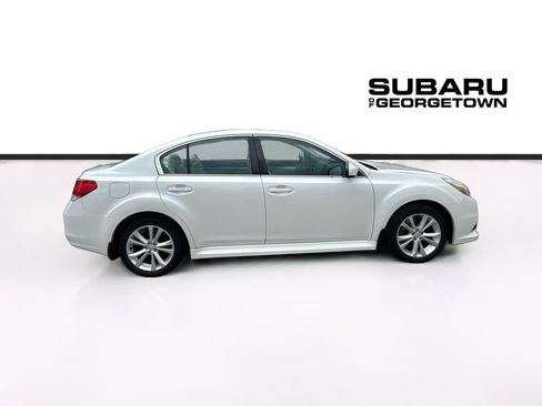 Used 2013 Subaru Legacy 2.5i Premium AWD/4WD image 8