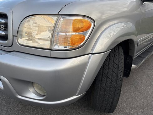 Used 2001 Toyota Sequoia Limited image 33