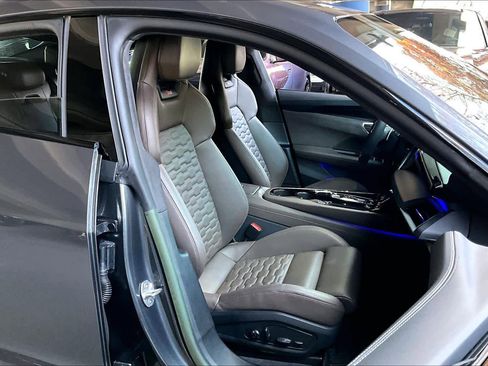 Used 2023 Audi RS e-tron GT image 8