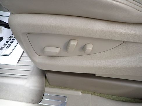 Used 2017 GMC Yukon Denali w/ Open Road Package image 25