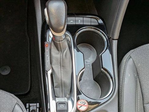 Used 2023 Buick Encore GX Preferred image 12