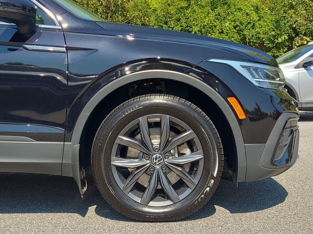 Used 2022 Volkswagen Tiguan SE FWD image 9