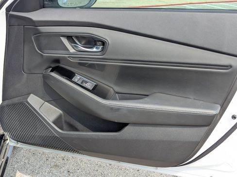 Certified 2025 Honda Accord Touring image 28