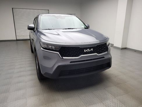 Used 2023 Kia Sorento LX FWD image 14