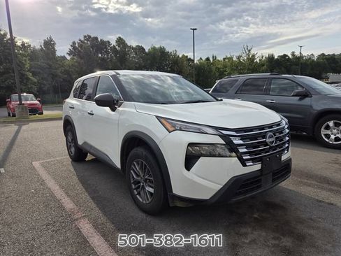 Used 2025 Nissan Rogue S AWD/4WD image 6