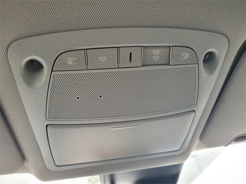 Used 2020 Nissan Rogue S image 22