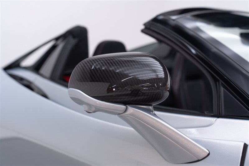 Used 2024 McLaren 750S Spider RWD image 26