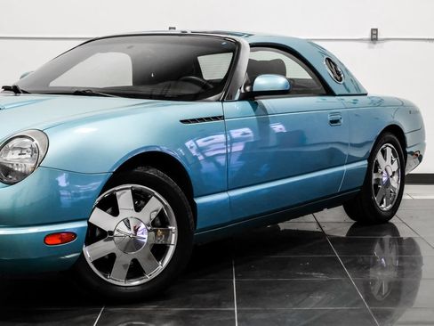Used 2002 Ford Thunderbird RWD image 8