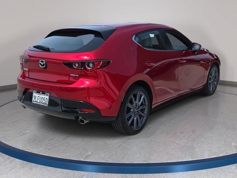 Used 2024 MAZDA MAZDA3 s FWD image 6