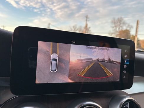 Used 2022 Mercedes-Benz GLC 300 4MATIC image 20