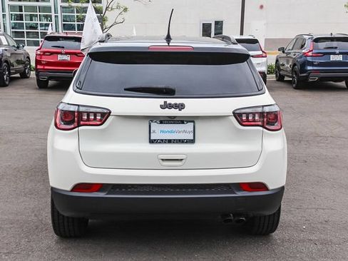 Used 2019 Jeep Compass Latitude FWD image 6