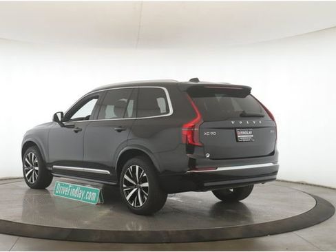 Used 2026 Volvo XC90 B5 Core image 8
