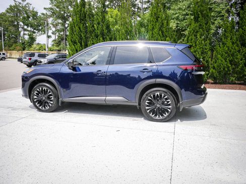 Used 2026 Nissan Rogue Dark Armor FWD image 7