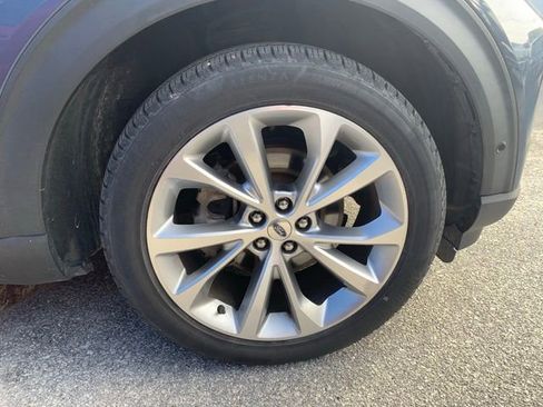 Used 2021 Ford Explorer Platinum w/ Equipment Group 601A image 30