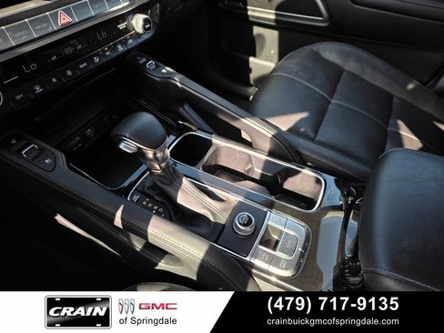 Used 2023 Kia Telluride EX w/ EX Captain's Chair Package FWD image 17