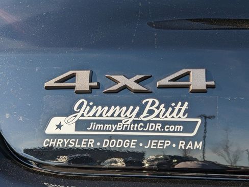 New 2026 Jeep Compass Latitude image 20