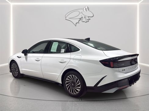 Used 2026 Hyundai Sonata SEL FWD image 3