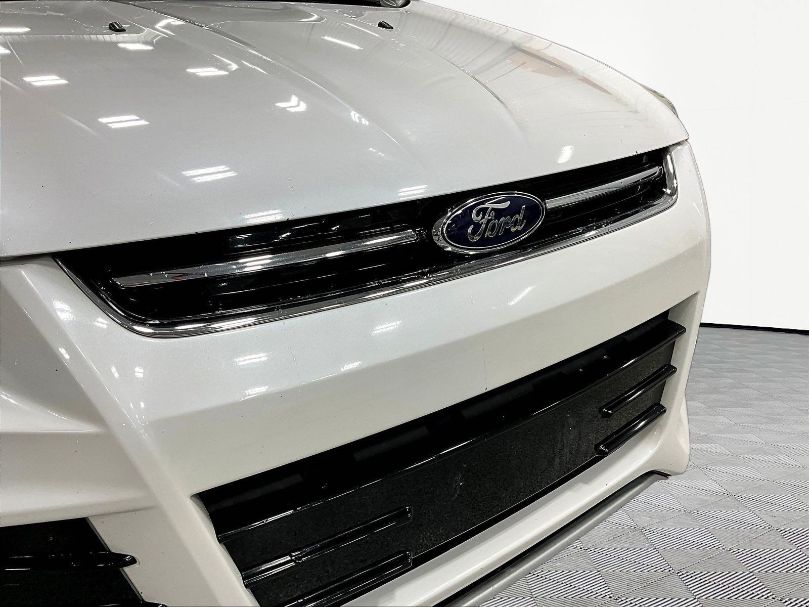 Used 2014 Ford Escape Titanium AWD/4WD image 34