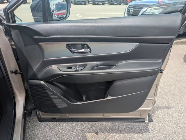 Used 2025 Nissan Murano SL AWD/4WD image 36