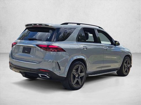 Used 2025 Mercedes-Benz GLE 450 4MATIC image 3
