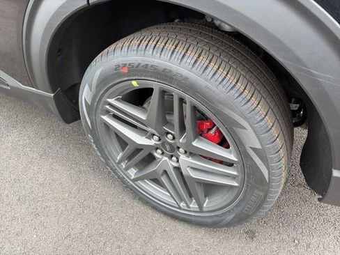 New 2026 Ford Explorer ST-Line image 6