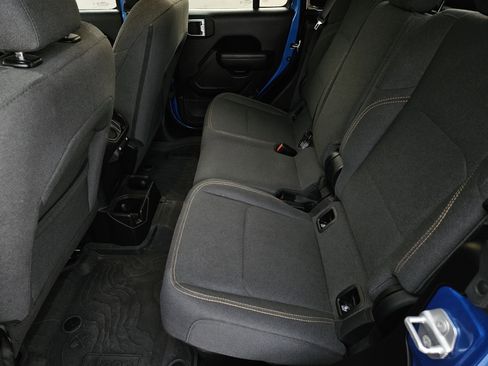 Used 2024 Jeep Gladiator Sport image 28