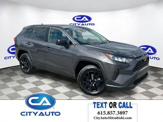 Used 2022 Toyota RAV4 LE AWD/4WD video 1
