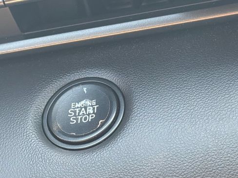 Certified 2025 Hyundai Elantra Sport FWD image 31