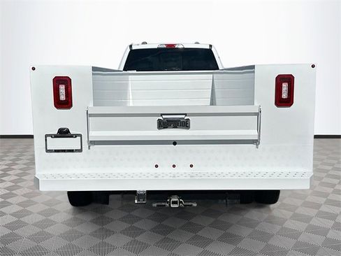 New 2025 Ford F550 2WD Crew Cab Super Duty image 6