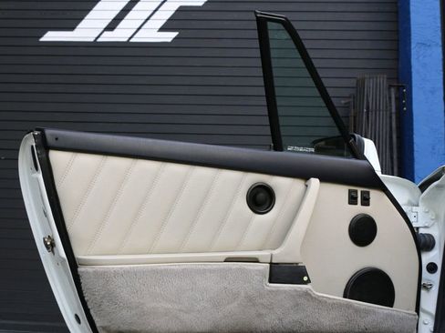 Used 1990 Porsche 911 Carrera image 23