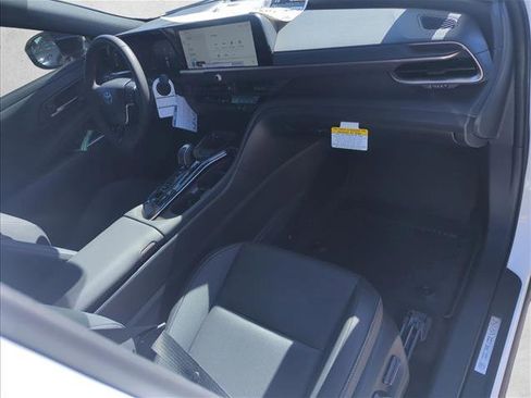 New 2026 Toyota Crown XLE image 27