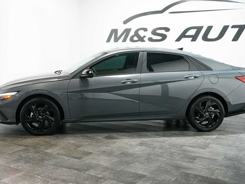 Used 2026 Hyundai Elantra Sport FWD image 3