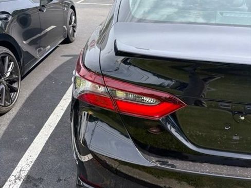 Used 2023 Toyota Camry SE w/ Cold Weather Package AWD/4WD image 10