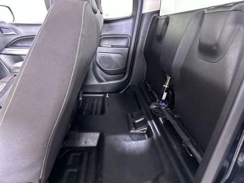 Used 2022 Chevrolet Colorado LT w/ Fleet Safety Package image 26